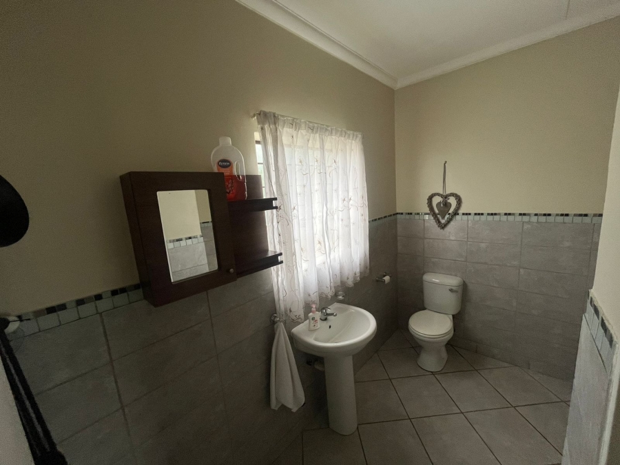 3 Bedroom Property for Sale in Waterval East North West